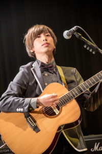 大輔 小笹 小笹大輔はイケメンでギターを弾く姿がかっこいい！かわいい髪型もチェック！画像